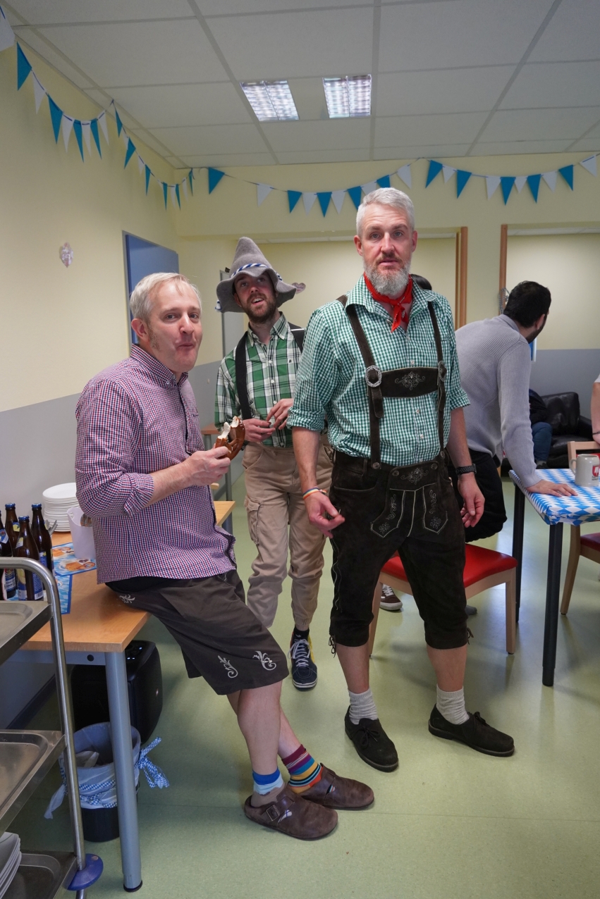 Mitarbeiter der TAf in Lederhosen